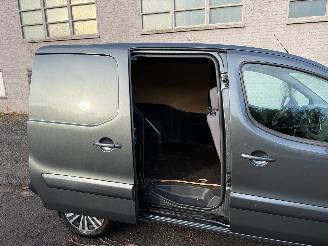 Peugeot Partner PREMIUM picture 17