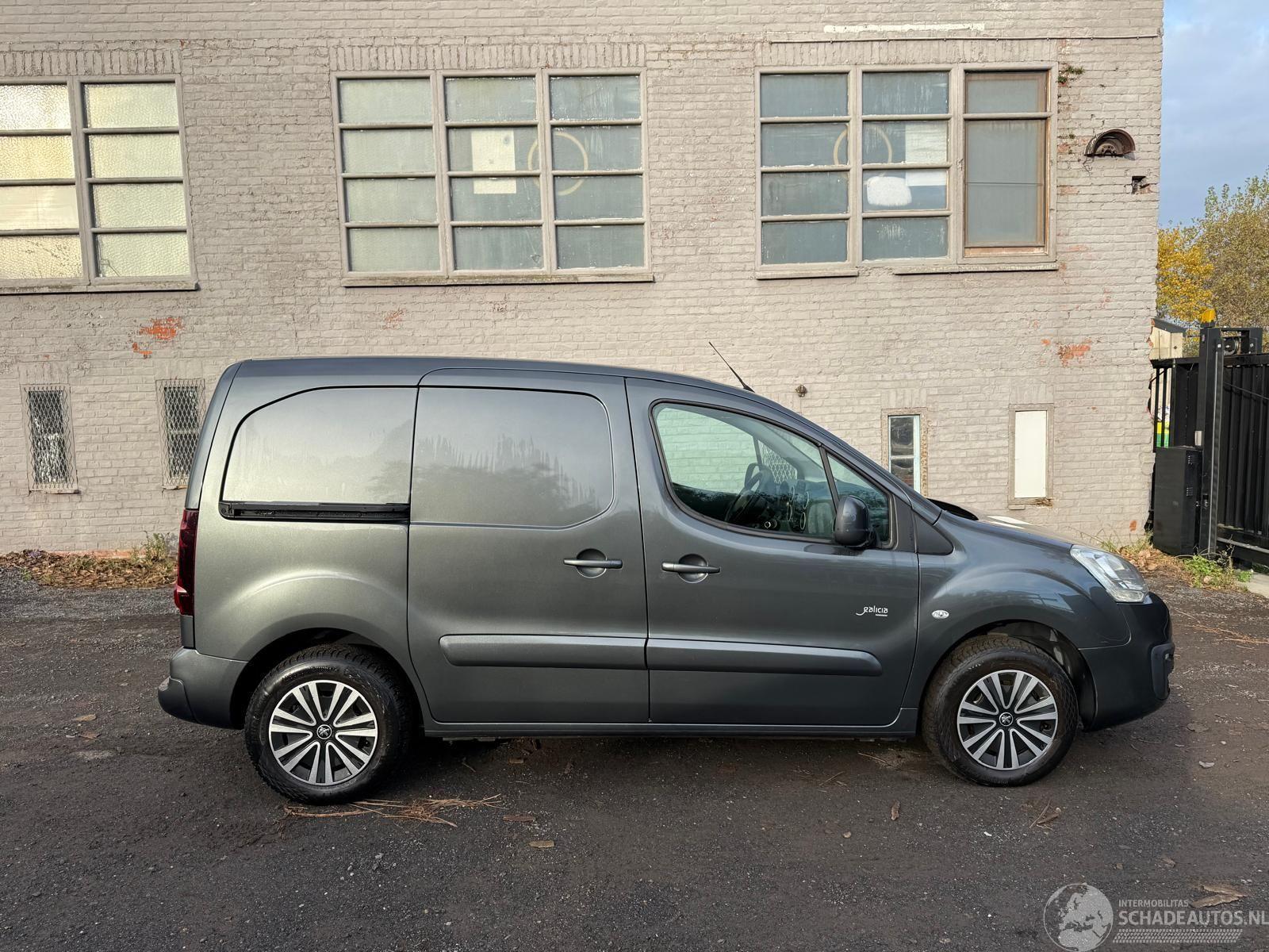 Peugeot Partner PREMIUM