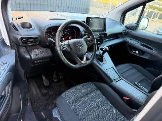 Opel Combo LIFE EDITION picture 24