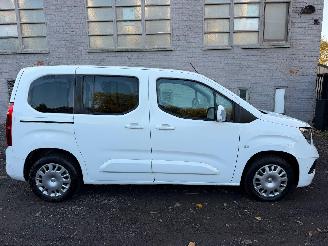 skadebil auto Opel Combo LIFE EDITION 2019/11