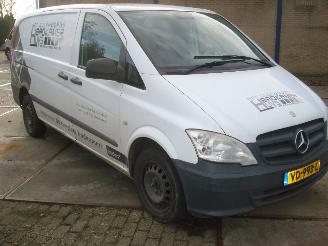 krockskadad bil bedrijf Mercedes Vito 110CDI AIRCO LANG 2013/5