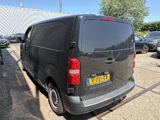 krockskadad bil bedrijf Citroën Jumpy 1.6 Blue HDI  Club M 2018/2