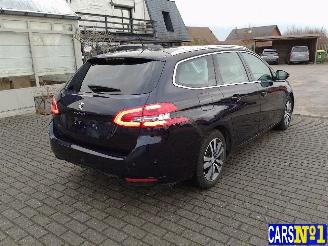 Peugeot 308  picture 4