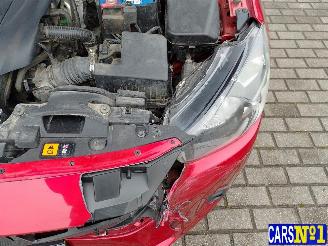 Mazda 2  picture 11