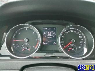 Volkswagen Golf  picture 19