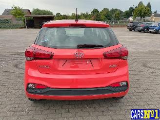 Hyundai I-20  picture 5