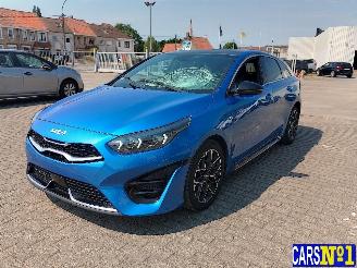 uszkodzony samochody osobowe Kia Pro cee d  2022/9