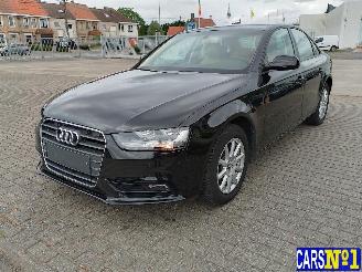 uszkodzony samochody osobowe Audi A4  2015/6