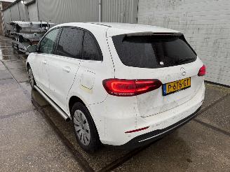Mercedes B-klasse 200d Automaat picture 6