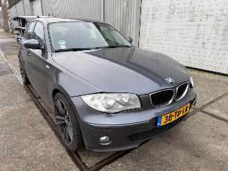 Auto incidentate BMW 1-serie 120i Executive Automaat 2006/7