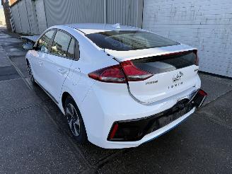 Hyundai Ioniq 1.6 GDi i-Motion picture 9
