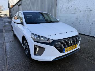 Auto incidentate Hyundai Ioniq 1.6 GDi i-Motion 2017/11