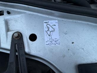 Dacia Duster 1.6 Lauréate 2wd picture 15