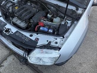 Dacia Duster 1.6 Lauréate 2wd picture 12