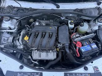 Dacia Duster 1.6 Lauréate 2wd picture 10