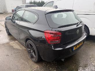 BMW 1-serie 116i Sport picture 3