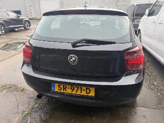 BMW 1-serie 116i Sport picture 4