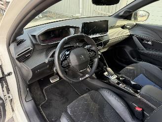Peugeot e-208 GT Pack 50 kWh picture 16