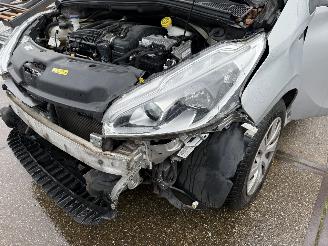 Peugeot 208 1.2 PureTech Automaat picture 15