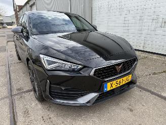 Damaged car Cupra Leon 1.4 e-Hybrid Business 2021/6