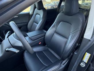 Tesla Model Y Long Range AWD 75kWh picture 12