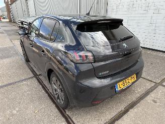 Peugeot e-208 Blue Lease Allure 50 kWh picture 5