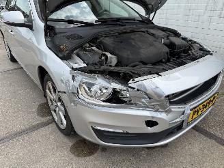 Volvo S-60 2.0 D2 picture 13