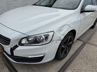 Volvo V-60 2.0 D2 R-Design Automaat picture 7