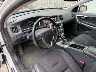 Volvo V-60 2.0 D2 R-Design Automaat picture 17