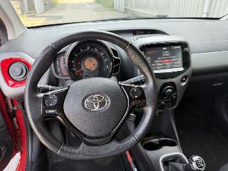 Toyota Aygo 1.0 VVT-i X-Play Multimedia Camera picture 15