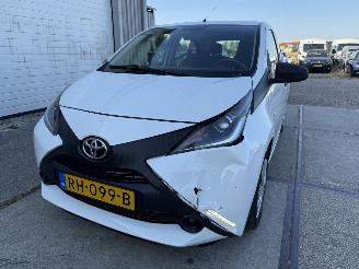 Toyota Aygo 1.0 VVT-i x-fun picture 9