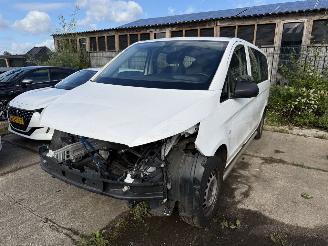 Coche accidentado Mercedes Vito Tourer 114CDI 8 Persoons 2019/12