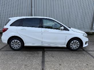 Mercedes B-klasse 220d Ambition Automaat picture 9