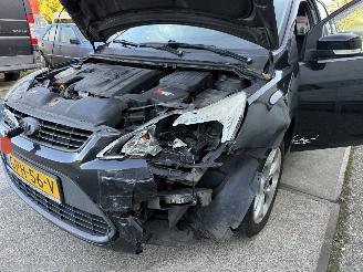 Ford Focus 1.6 TDCi Limited picture 13