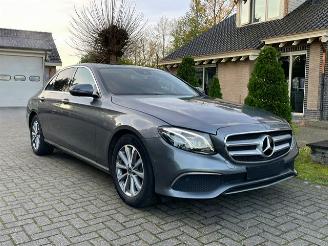 krockskadad bil auto Mercedes E-klasse 200 d AVANTGARDE WIDESCREEN CAMERA LEDER LED 2021/3
