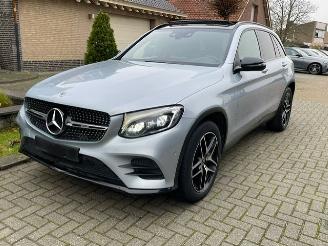 damaged passenger cars Mercedes GLC 250 d 4MATIC AMG LINE PANORAMADAK CAMERA NAVI LED 2018/10