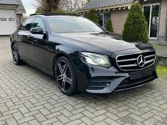 Voiture accidenté Mercedes E-klasse 220 d AMG LINE PANO NAVI CAMERA NIGHT LED 2017/2