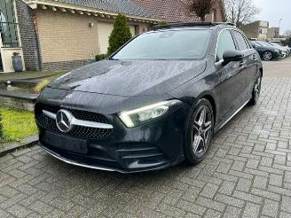 krockskadad bil auto Mercedes A-klasse 180 d AMG LINE PANORAMADAK NAVI CAMERA 2018/9