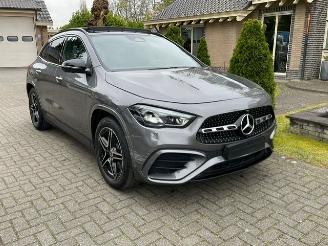 Mercedes GLA 180 AMG LINE PANORAMADAK NAVI NIGHT CAMERA LED picture 4