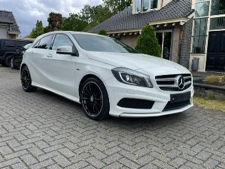 Mercedes A-klasse 200 AMG LINE COMAND XENON picture 4