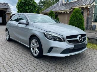 uszkodzony samochody osobowe Mercedes A-klasse 180 d SPORT NAVI LED PDC 2016/5