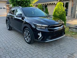 Voiture accidenté Kia Stonic 1.0 DCT SPIRIT CAMERA NAVI PDC 2024/11