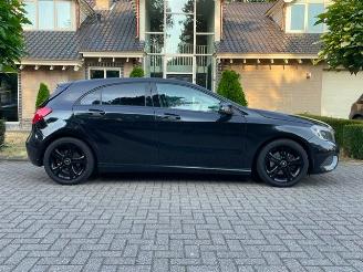 Mercedes A-klasse 200 URBAN NAVI PDC BI XENON picture 2