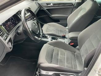 Volkswagen Golf 1.5 TSI DSG PANO CAMERA NAVI picture 10