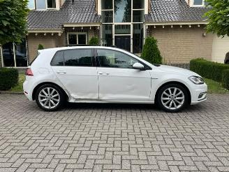 Volkswagen Golf 1.5 TSI DSG PANO CAMERA NAVI picture 5