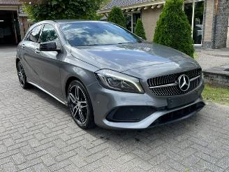 krockskadad bil auto Mercedes A-klasse 180 d AMG LINE NAVI PDC 2016/2