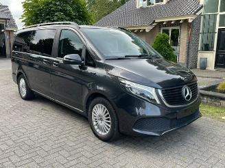 Vrakbiler auto Mercedes C4 EQV 300 LANG NAVI LED CAMERA 5 SITZ 2022/8