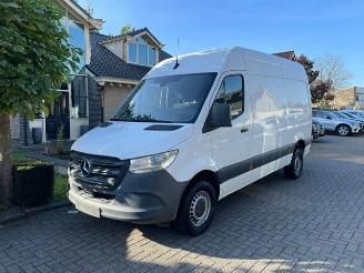 krockskadad bil bedrijf Mercedes Sprinter 316 CDI L2H2 EURO6 L2H2 NAVI CAMERA 2019/6