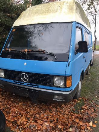 Vrakbiler camper Mercedes  MB 100 CAMPER 1980/1