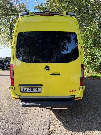 Mercedes Sprinter SPRINTER 319 CDI AMBULANCE picture 2